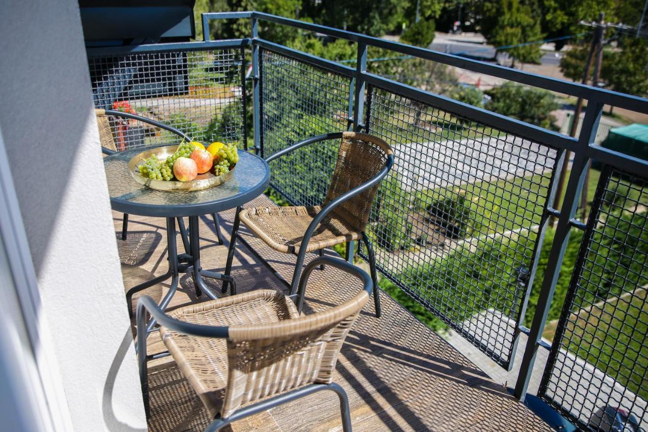 Balkon Apartmanház Panzió Balatonfüred Esterno foto