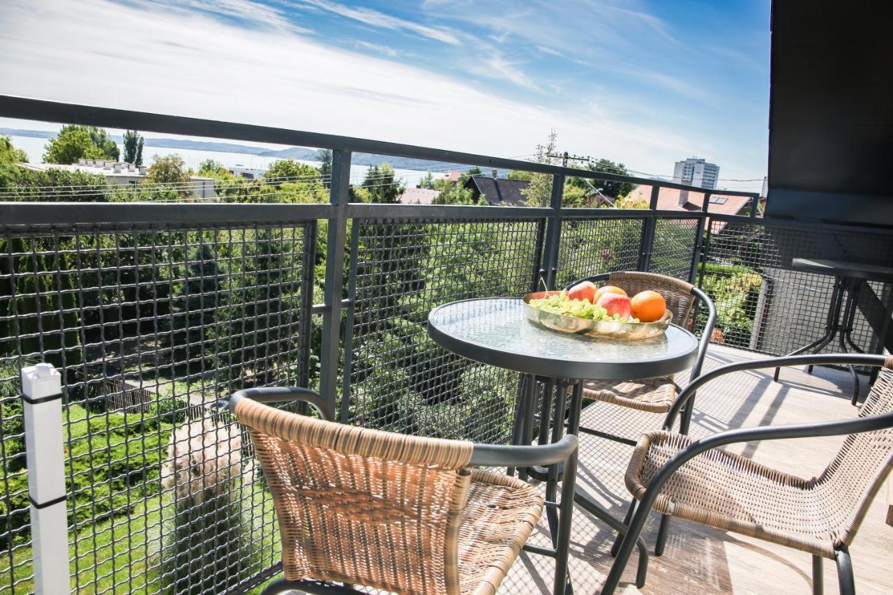 Balkon Apartmanház Panzió Balatonfüred Esterno foto