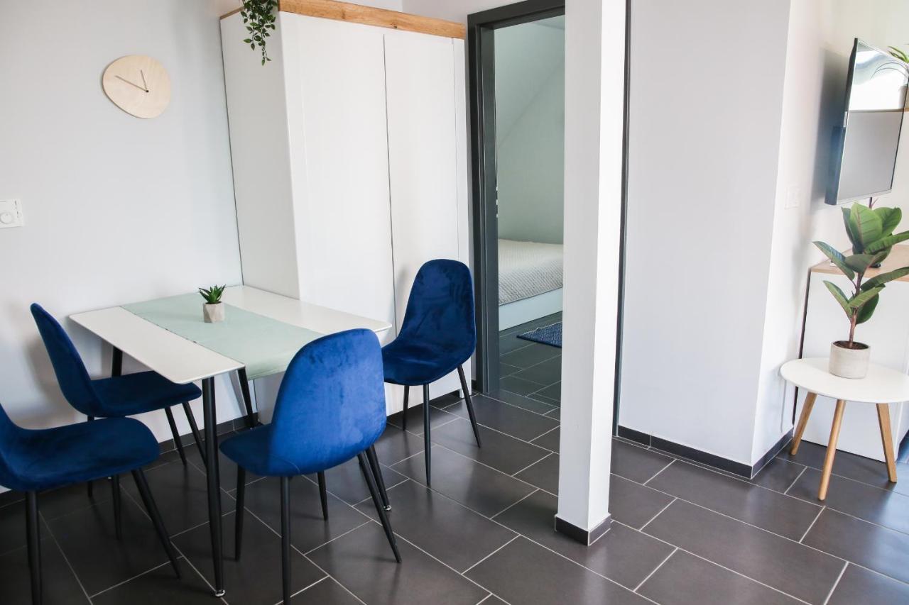 Balkon Apartmanház Panzió Balatonfüred Esterno foto