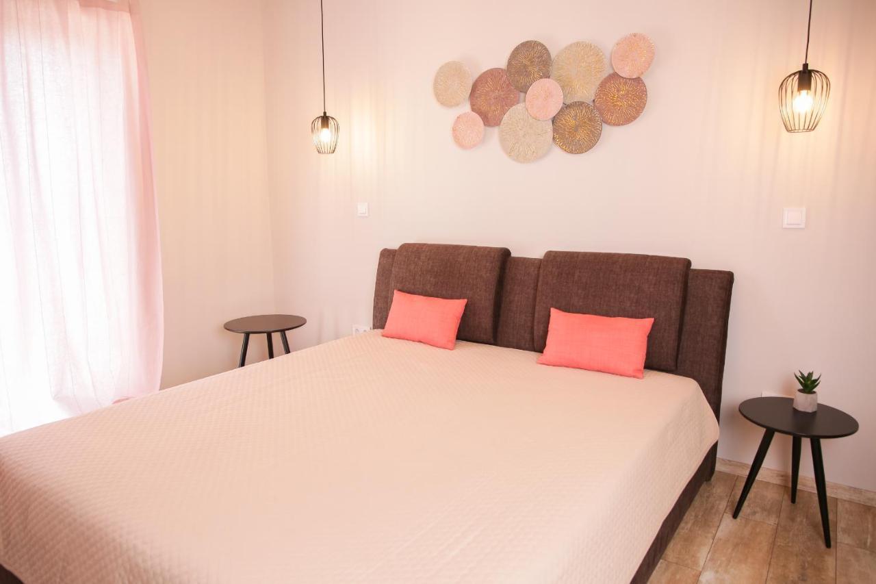 Balkon Apartmanház Panzió Balatonfüred Esterno foto