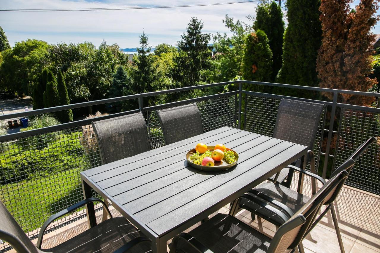 Balkon Apartmanház Panzió Balatonfüred Esterno foto