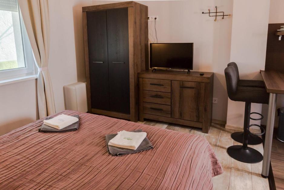 Balkon Apartmanház Panzió Balatonfüred Esterno foto