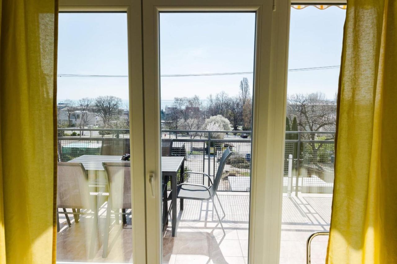 Balkon Apartmanház Panzió Balatonfüred Esterno foto