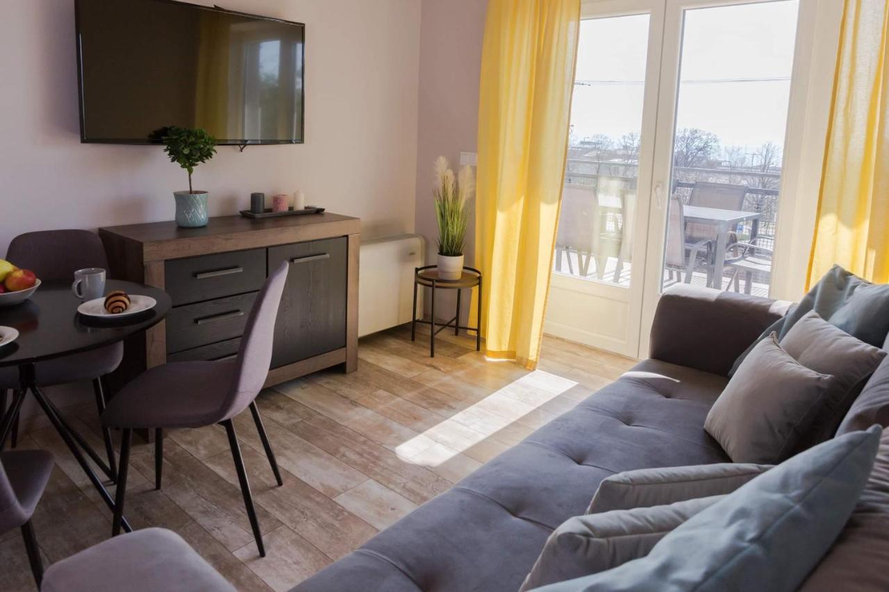 Balkon Apartmanház Panzió Balatonfüred Esterno foto