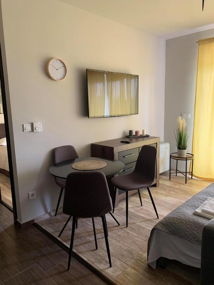 Balkon Apartmanház Panzió Balatonfüred Esterno foto